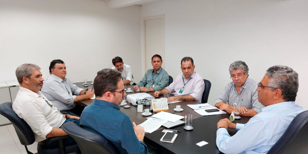 Dirigentes do consórcio Águas de Ipameri fazem visita institucional à AGR