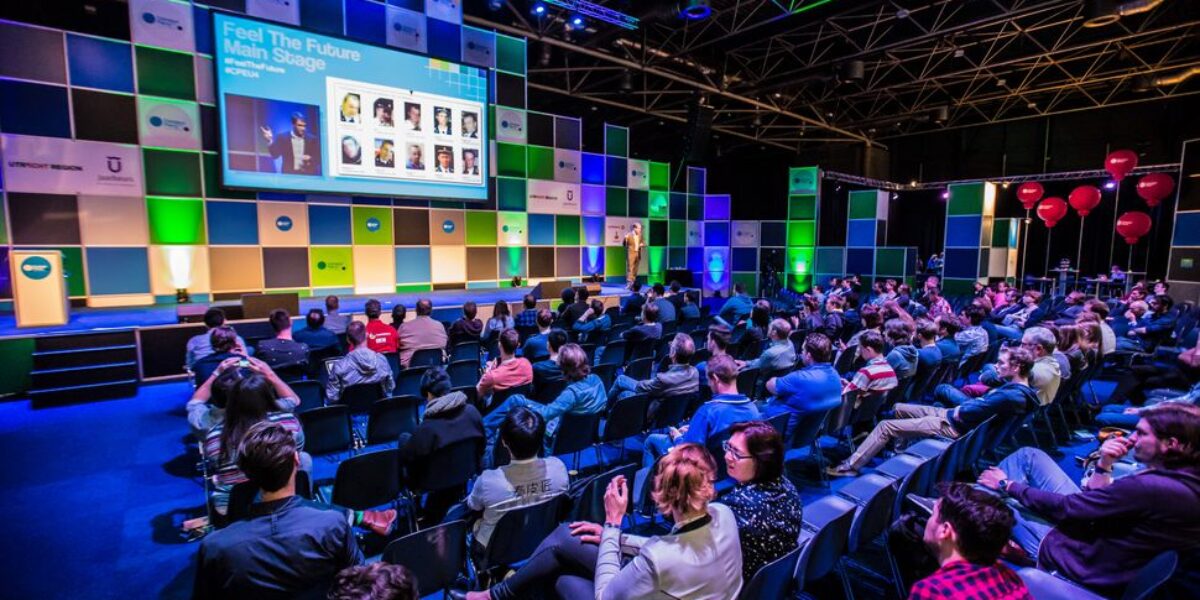 Colaboradores da AGR participam da Campus Party Goiás