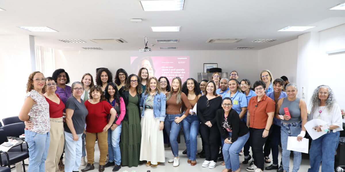 AGR realiza roda de conversa e oficina no Mês das Mães