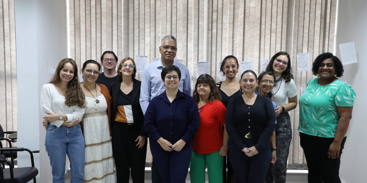 AGR encerra programação do Mês das Mães com varal de poesias e exposição afetiva de memórias