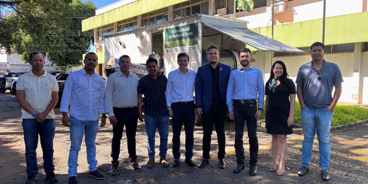 Governo de Goiás entrega casa de farinha para o município de Monte Alegre