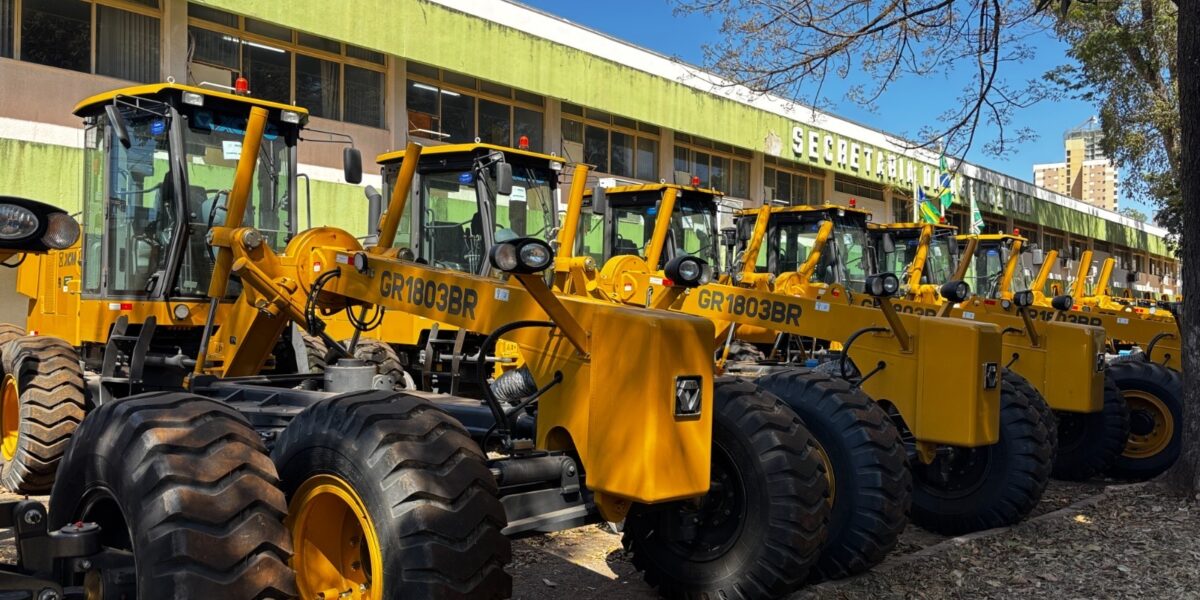 Governo de Goiás destina R$ 7,8 milhões em máquinas para 14 municípios