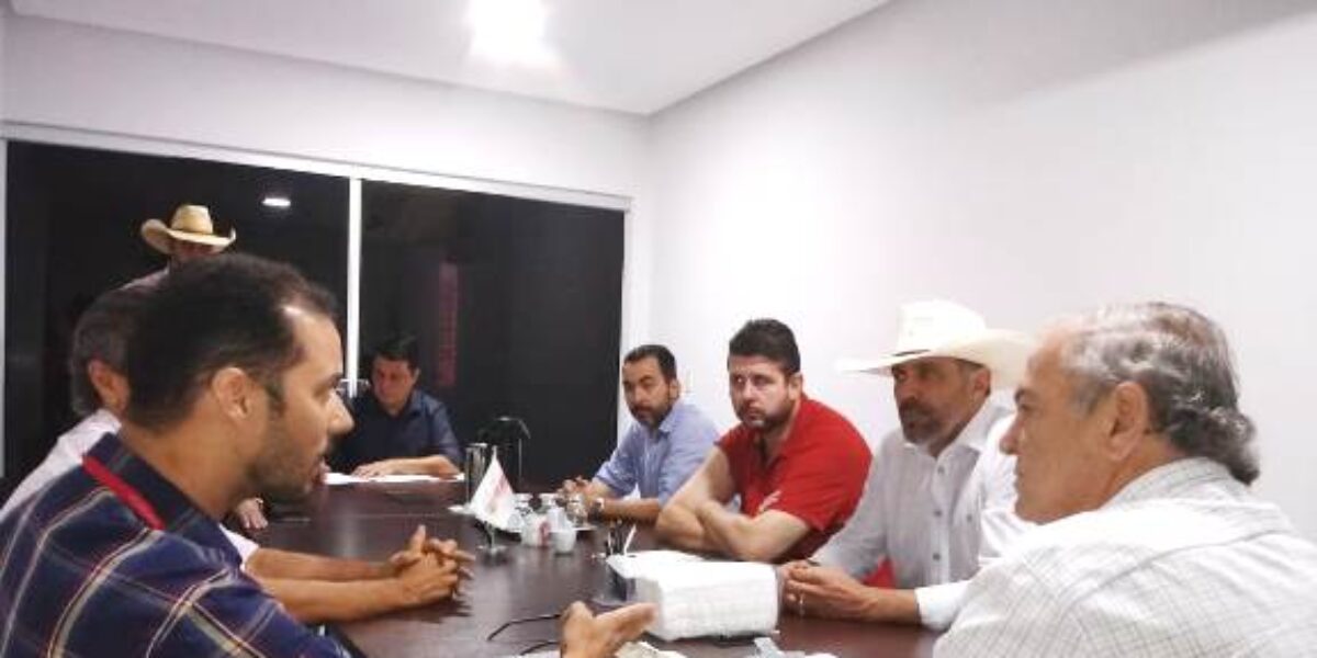 Presidente da Agrodefesa tem reunião administrativa com deputado estadual Amauri Ribeiro e comitiva