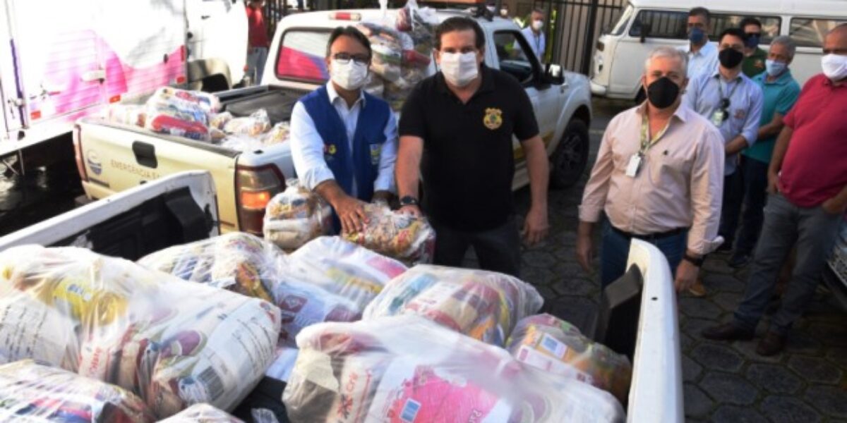 Agrodefesa arrecada e repassa à OVG 1.160 cestas básicas da campanha Goiás Solidário