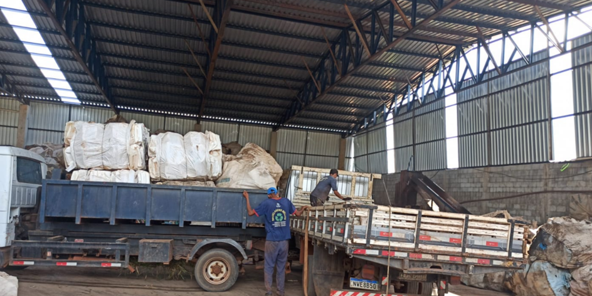Polícia Civil e Agrodefesa realizam Operação “Fracti Fidutia” para combater crimes rurais envolvendo desvio de embalagens de agrotóxicos em Goiás