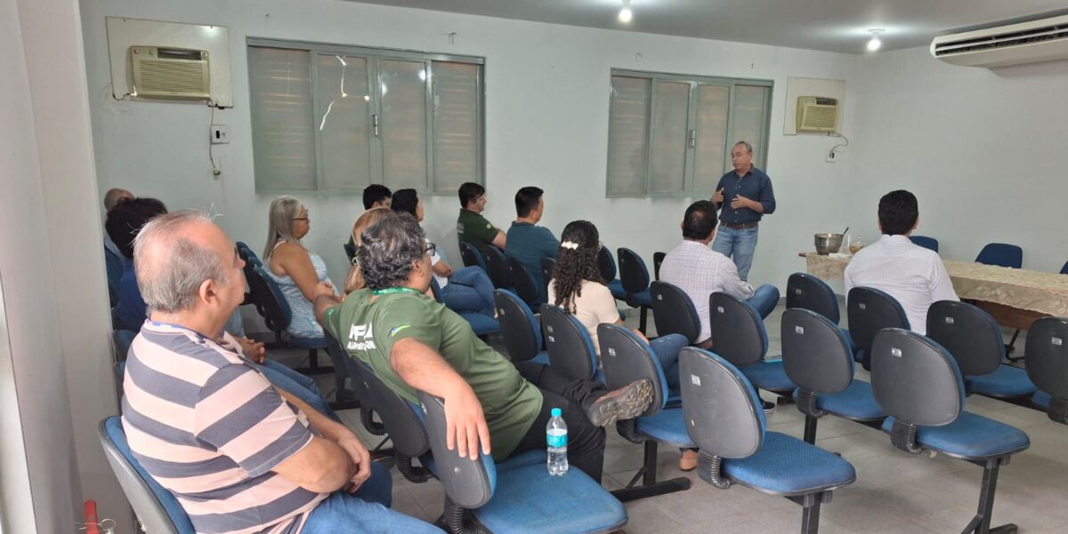 Unidades Regionais da Agrodefesa reforçam ações para implantação de Serviços de Inspeção Municipal