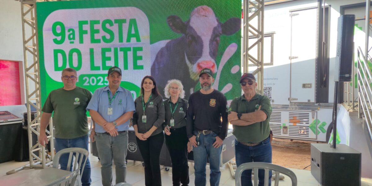 Agrodefesa leva educação sanitária e orientações técnicas à 9ª Festa do Leite em Orizona