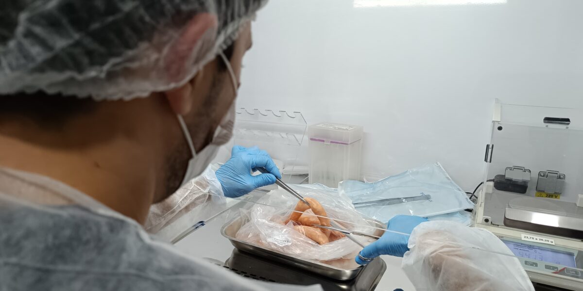LabQuali da Agrodefesa realiza cerca de 10 mil análises de alimentos de origem animal por ano