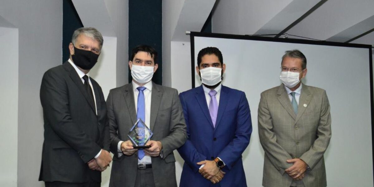 Secretaria da Casa Civil recebe prêmio de destaque do Programa de Compliance Público do Governo de Goiás