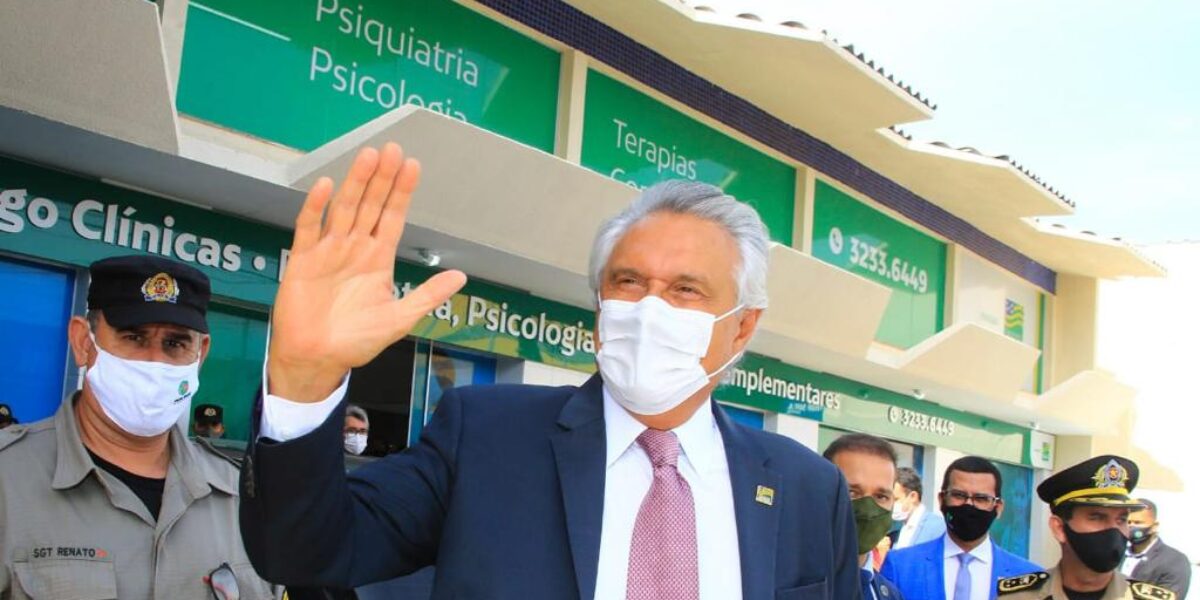 Governador Ronaldo Caiado anuncia mais 140 mil doses de vacina contra Covid-19 para Goiás