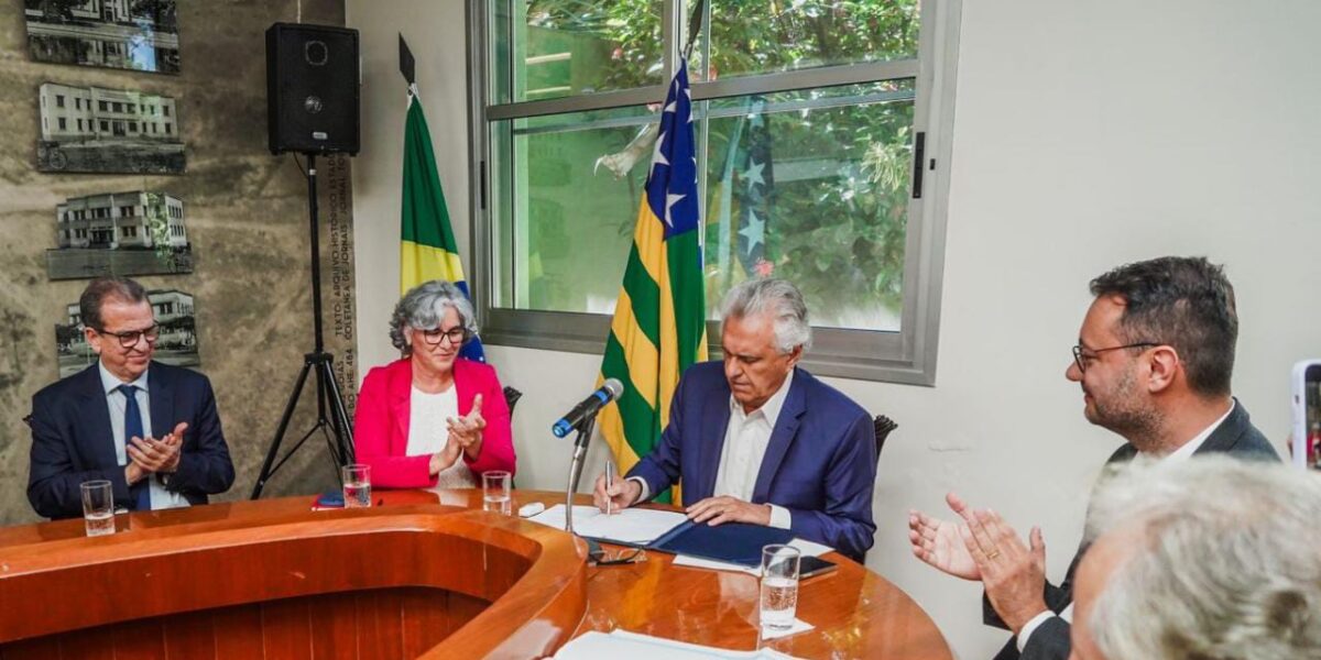 Governo de Goiás e UFG firmam acordo para executar projetos de infraestrutura e transportes