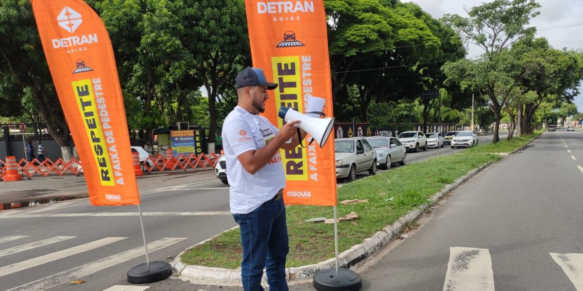Detran faz força-tarefa em campanha sobre faixa de pedestre