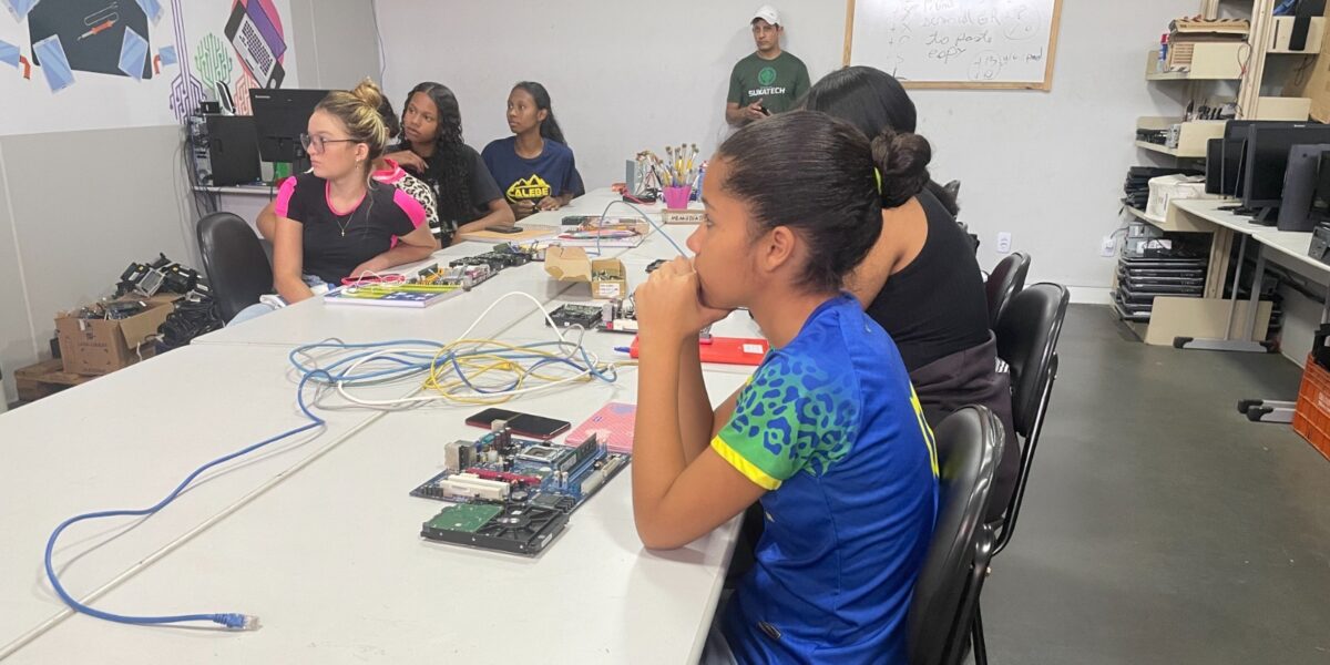 Governo de Goiás investe na formação de mulheres na ciência e tecnologia