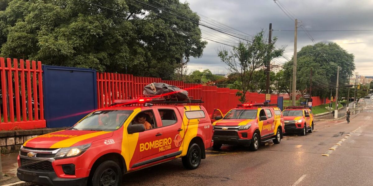 Bombeiros de Goiás chegam ao Rio Grande do Sul e iniciam resgate