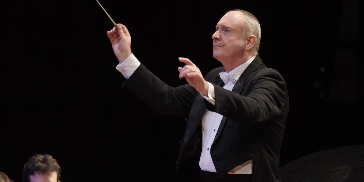 Filarmônica faz concerto especial gratuito em homenagem ao maestro Emilio De Cesar