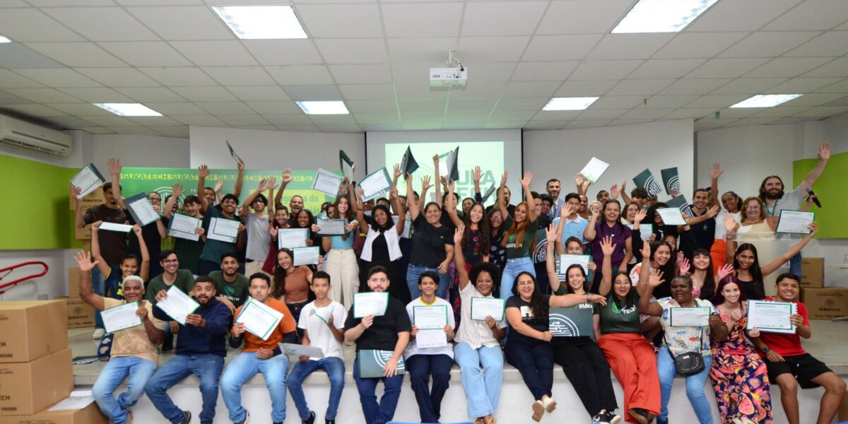 Goiás Social certifica 225 estudantes em cursos de tecnologia e artes