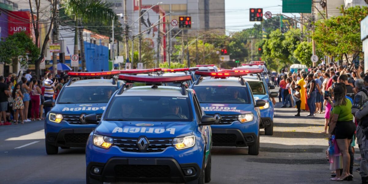 Em Goiânia, governador Ronaldo Caiado participa do desfile cívico-militar de 7 de setembro