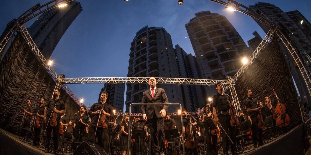 Filarmônica abre o 24º Canto da Primavera com concerto ao ar livre em Pirenópolis