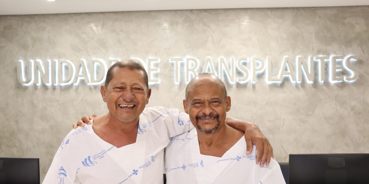 Irmãos recebem rins da mesma doadora em transplantes inéditos realizados no HGG