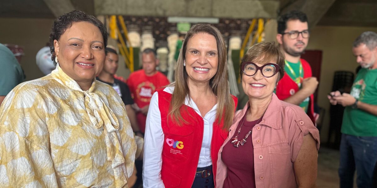 Casa Civil prestigia entrega de mais de 20 mil brinquedos no Natal do Bem