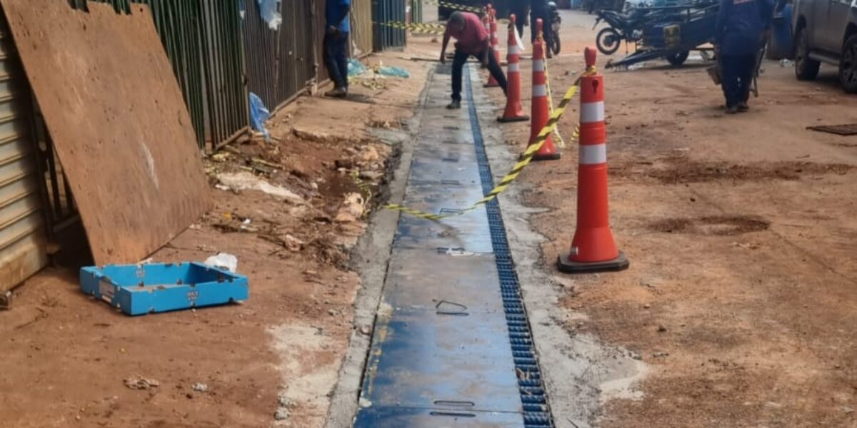 Novo sistema de drenagem na Rua do Milho e Mandioca