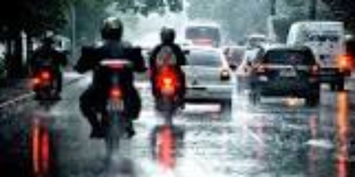 Chuvas exigem ainda mais atenção do condutor e cuidados com veículo