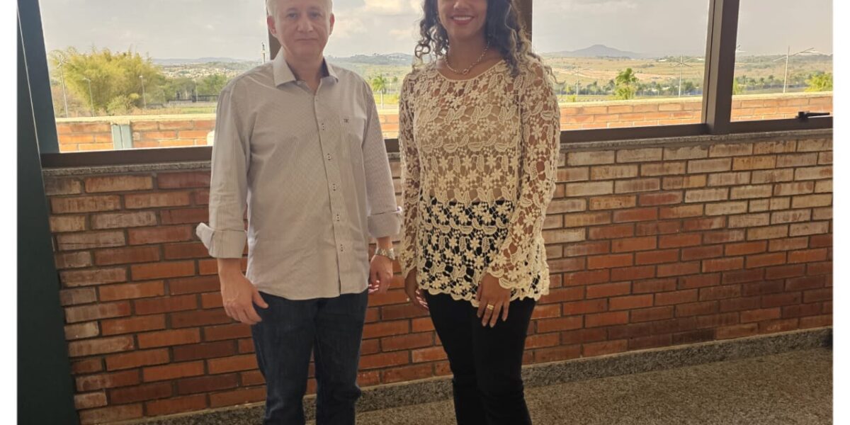 Dra. Nayara Coimbra, reuniu-se com André Luiz Schroeder, assessor do Deputado Coronel Adailton, no CETRAN/GO.