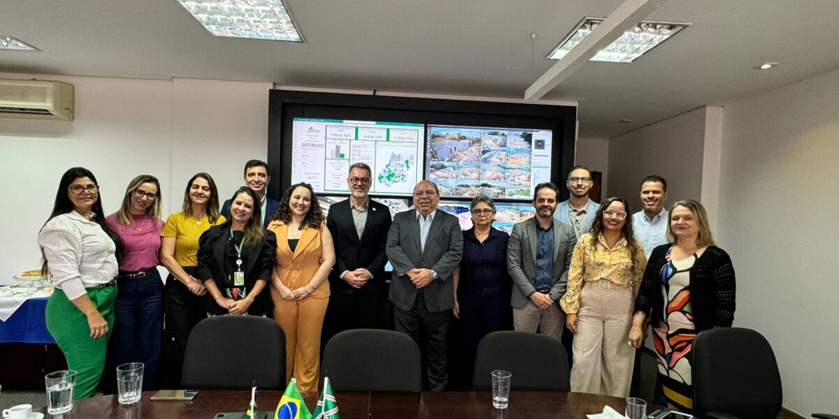 CGE acompanha controlador-geral do município do Rio de Janeiro em visita a Agehab