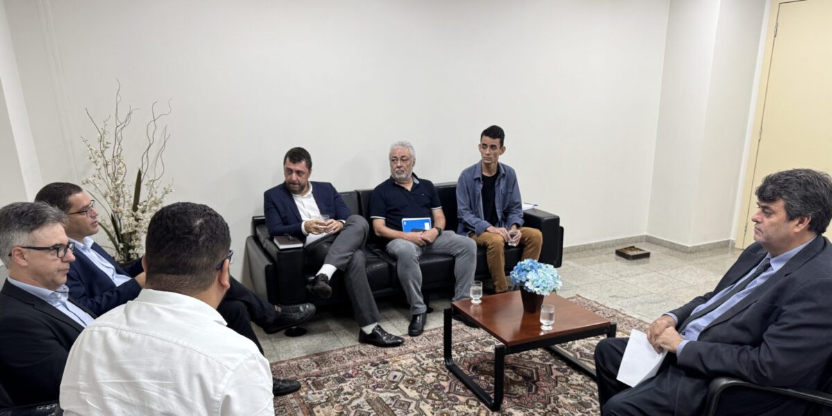 CGE, Fapeg e UFG avaliarão projetos de controle interno