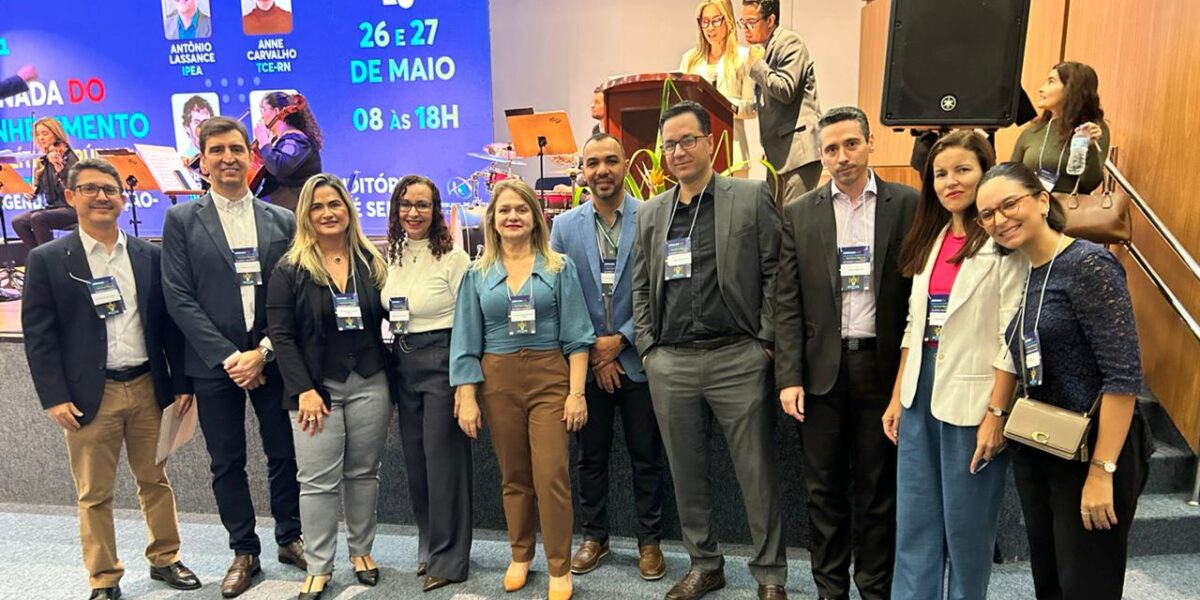 Servidores da CGE-GO participam da abertura da Jornada do Conhecimento em Políticas Públicas promovida pelo TCE-GO 