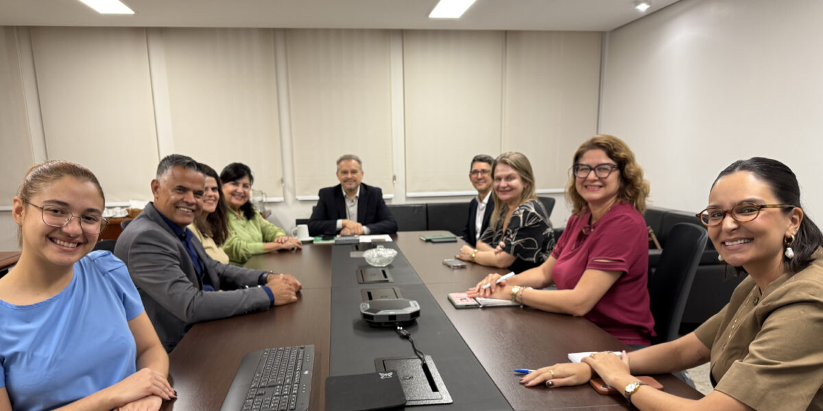 CGE e Seduc discutem novos projetos voltados à formação ética