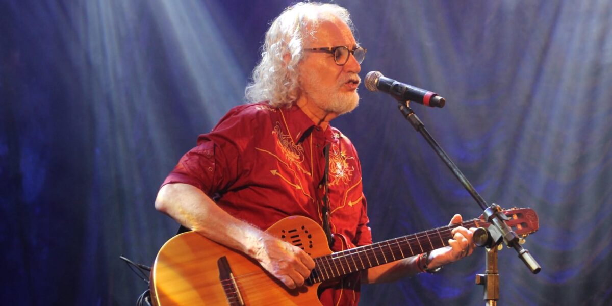 Com valorização da produção artística local, Caiado faz encerramento do 22º Fica, na cidade de Goiás