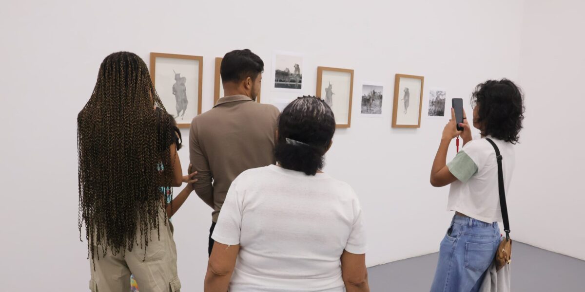 Centro Cultural Octo Marques prorroga exposições de Thays Tyr e Carlos Camilo