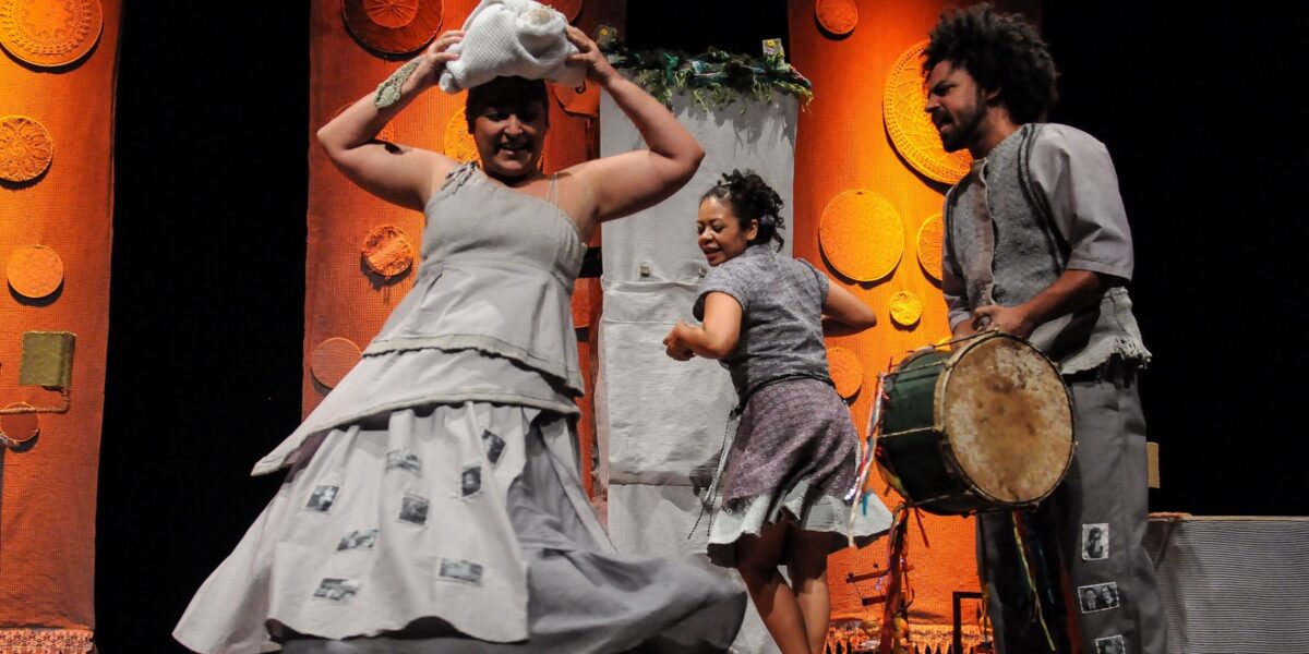 Cia de Teatro Nu Escuro oferece oficinas gratuitas de artes cênicas