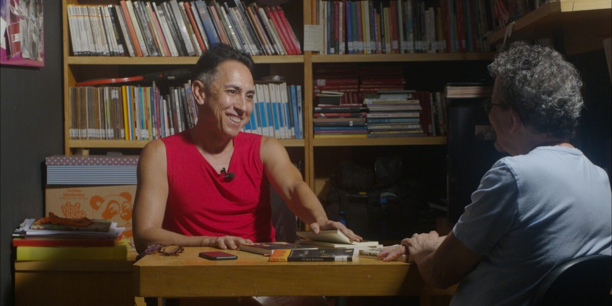 Série documental revela bastidores e trajetórias do teatro goiano