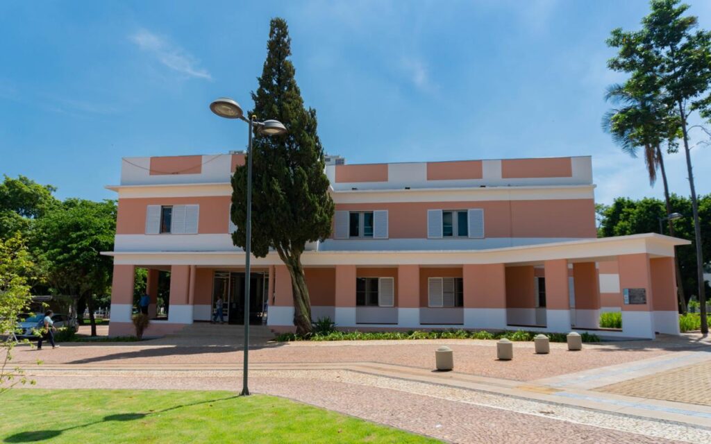 Secult abre chamamento público para o projeto CineLeitura do Bem em 120 municípios goianos