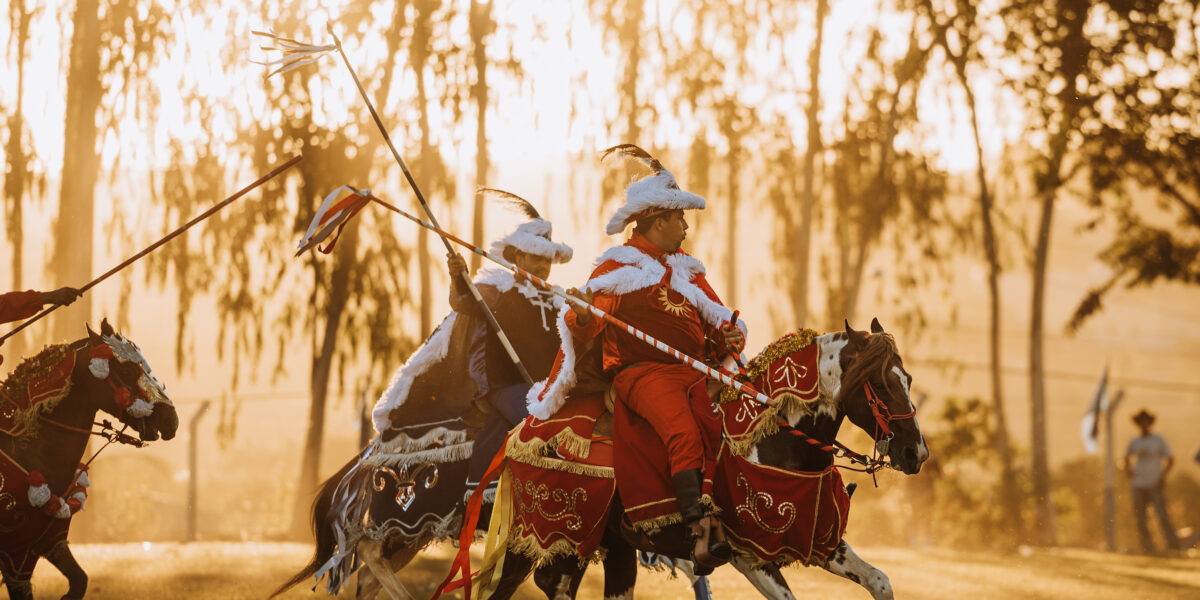 Governo de Goiás abre chamamento público para o Circuito das Cavalhadas 2026