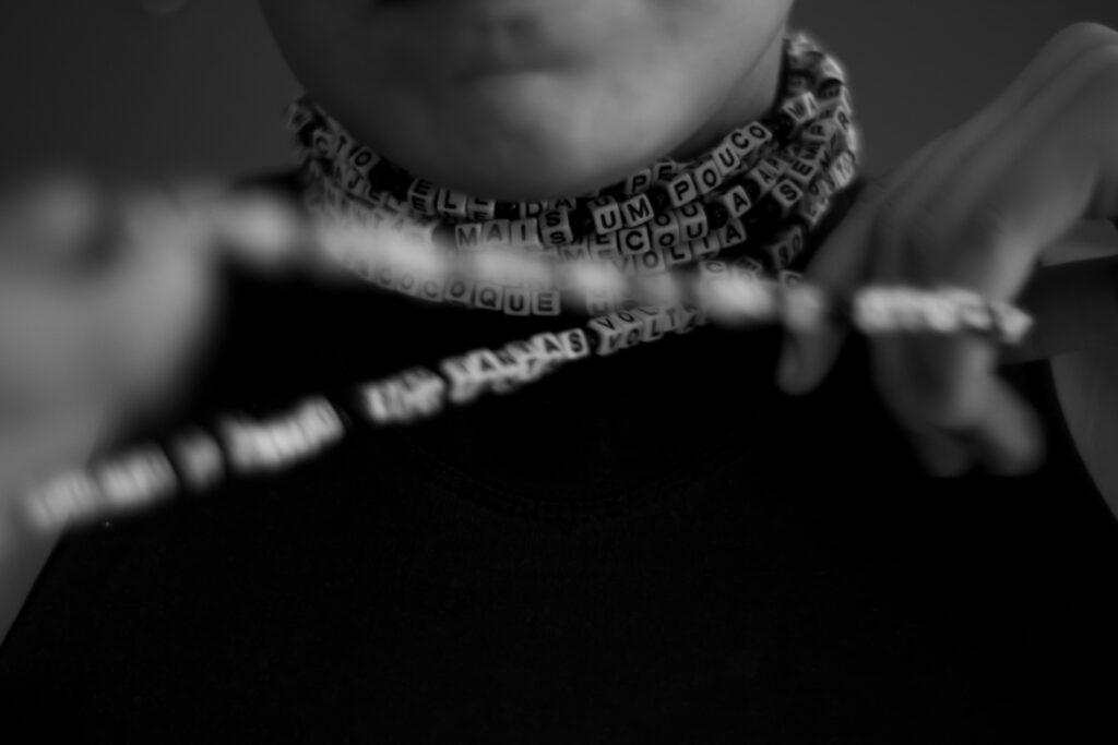 Vila Cultural Cora Coralina inaugura exposição “Aquilo que fica e outros fantasmas” nesta quinta-feira, em Goiânia Vila Cultural Cora Coralina inaugura exposição “Aquilo que fica e outros fantasmas” nesta quinta-feira, em Goiânia