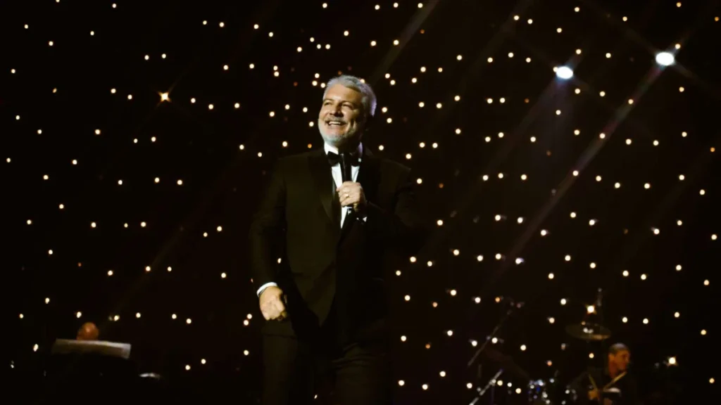 Tributo a Frank Sinatra “Sinatra For You” é apresentado em sessão única no Teatro Goiânia neste sábado