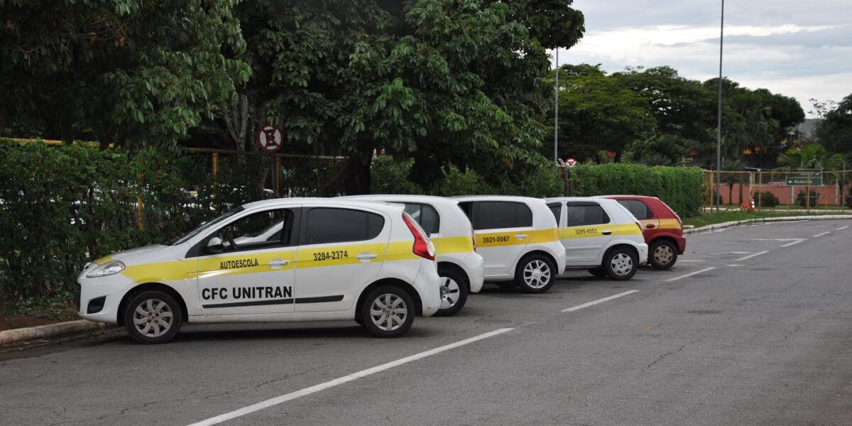 Veículos de CFCs podem ser vistoriados no calendário do transporte escolar