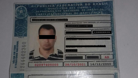 Assistência policial do Detran flagra condutor com CNH falsa