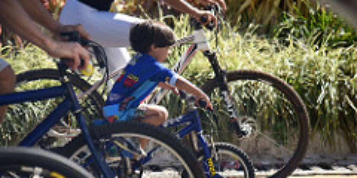 Pedal por um trânsito mais consciente reúne mais de cinco mil pessoas