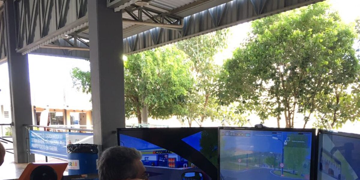 Uso do simulador é obrigatório em Goiás