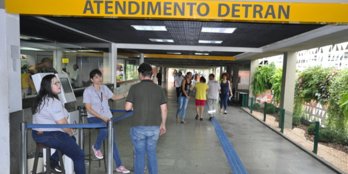 Atendimento especial em feriado municipal