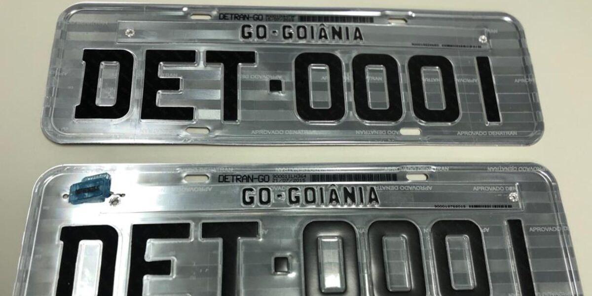 Detran disciplina novas regras em busca de abrir mercado para fabricantes e estampadoras de placas veiculares