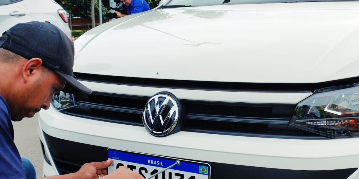 Detran-GO adota novo modelo de placa