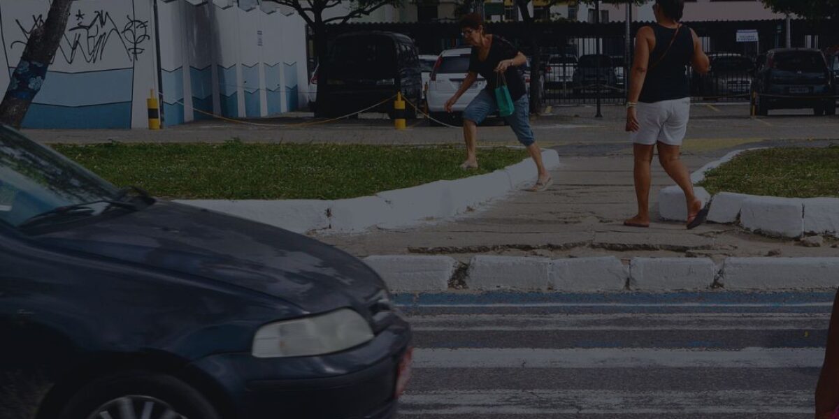 Número de multas por desrespeito ao pedestre cresce mais de 300% em Goiânia