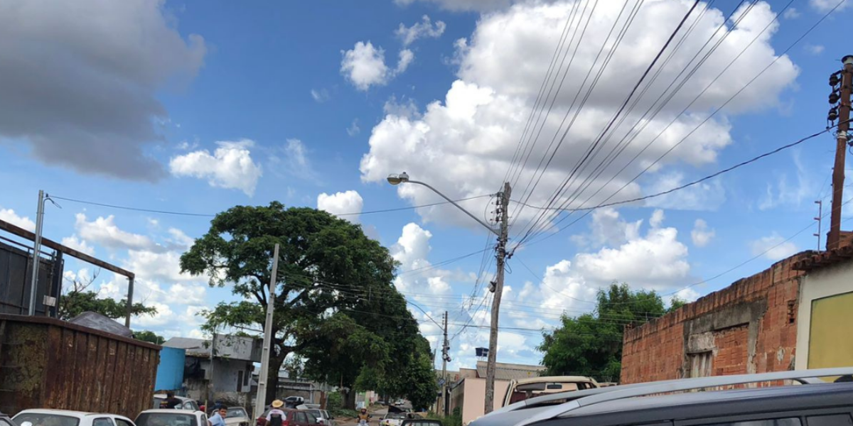 Patrulha Detran recolhe carcaças e veículos abandonados nas ruas da capital