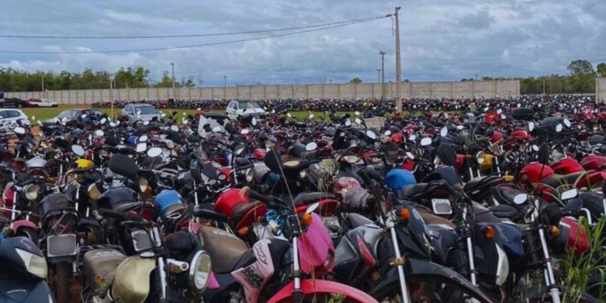 Detran-GO promove amanhã (19 de janeiro) leilão de 3,4 mil veículos e sucatas