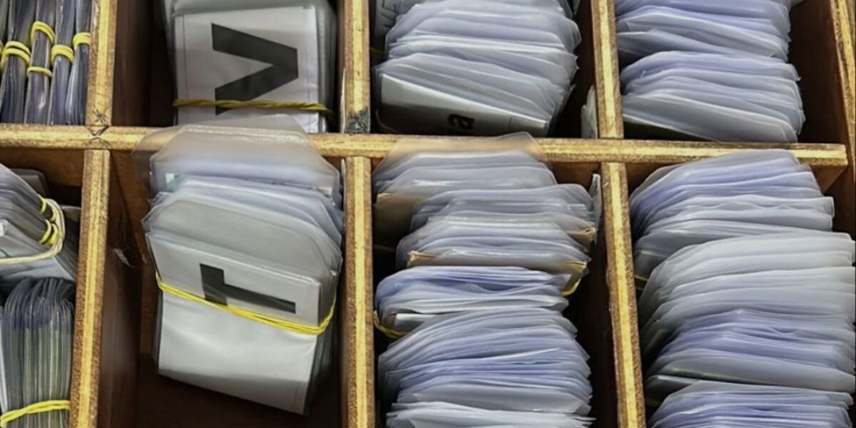 Mais 3 mil CNHs estão esquecidas no Vapt Vupt do Detran-GO